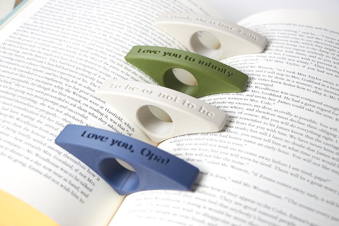 Thumb Page Holder for Book Lovers, Eco-Friendly Customizable Page Holder in Plant-Based Material, Minimalist Gift by EarthConcepts