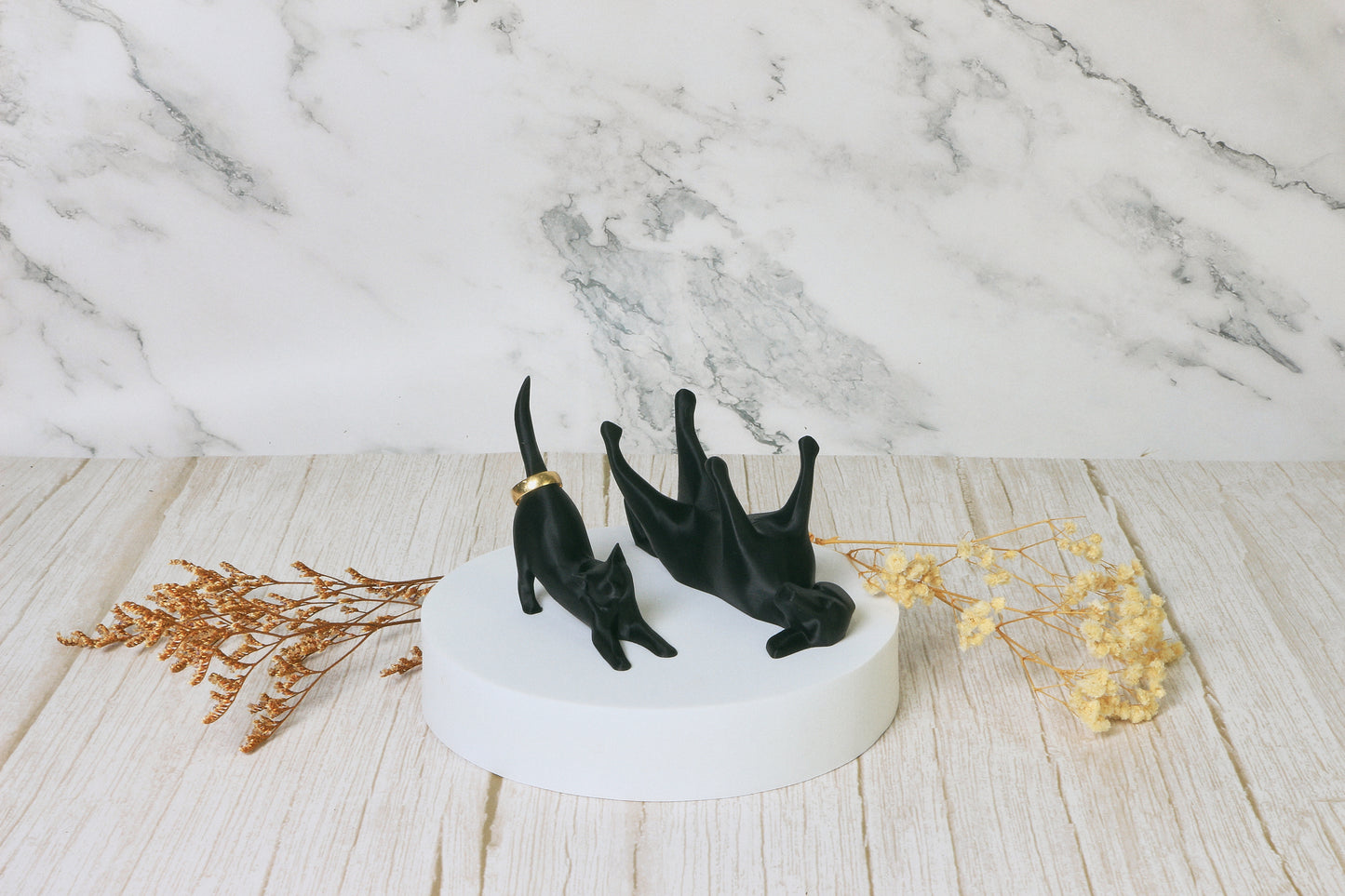 Bella and Fido - Ring Holder